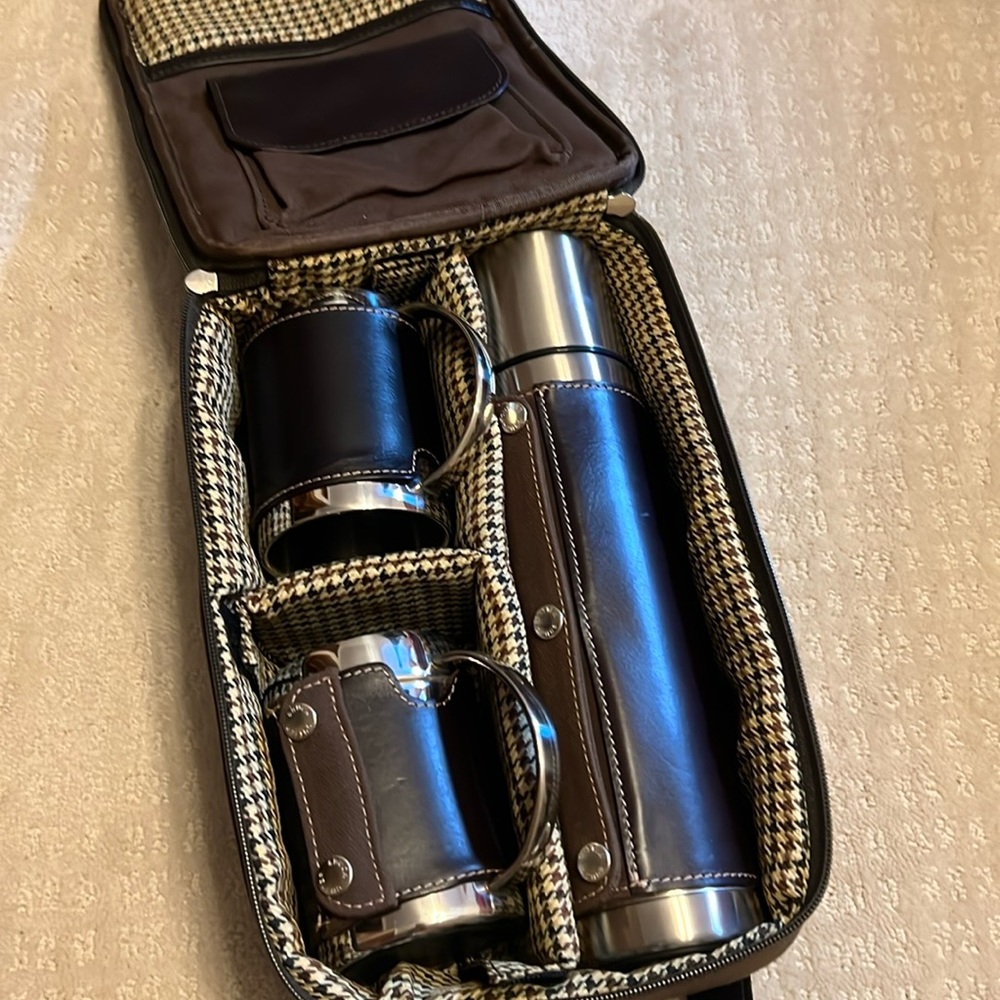 Cutter & Buck Thermos Cup Set